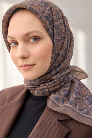 Viskon Velora Eşarp Yonca Desenli Gri Vizon Tonlu Tok Duruşlu 90X90 - Velora Eşarp - | Silk Home