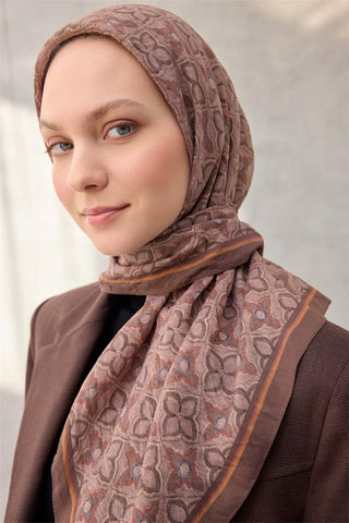 Viscose Velora Scarf, Powder Pink, Mink, Clover Pattern, Firm Structure, 90x90 cm.