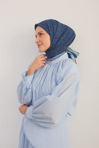 Yaz Esintisi Ditsy Floral Lacivert