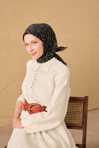 Yaz Esintisi Ditsy Floral Siyah