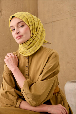 Pamuk-Flos Eşarp Koyu Vizon-Sarı Desenli Tok Duruşlu 90X90